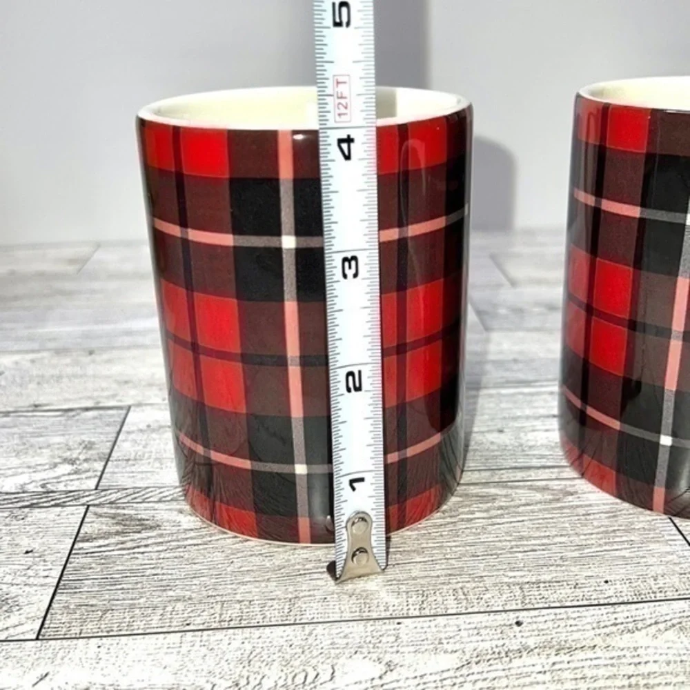 Pottery Barn Landon Plaid Mugs Set of 2